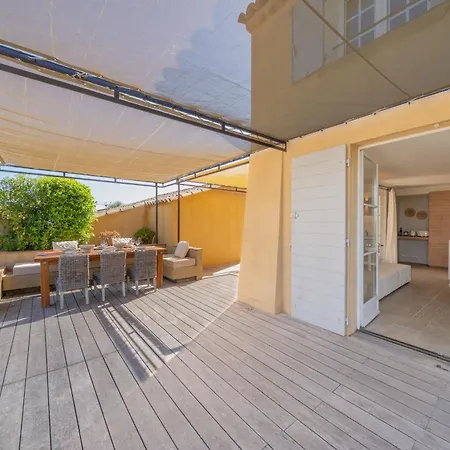 Charming A C House 2br 4p - דירה *