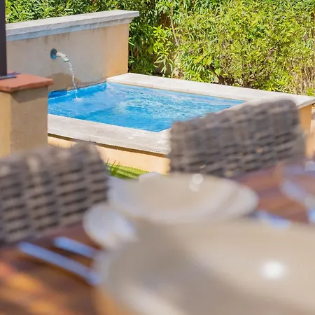 Charming A C House 2br 4p - דירה