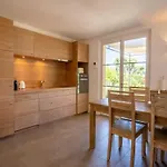 Charming A C House 2br 4p - 公寓