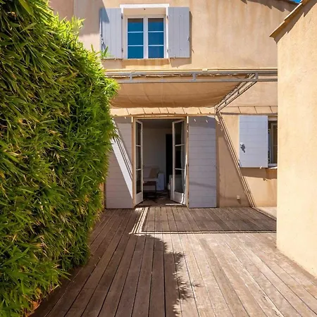 Charming A C House 2br 4p - *