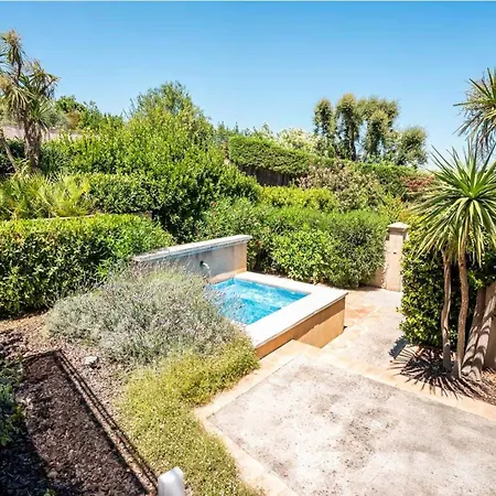 Apartman Charming A C House 2br 4p -