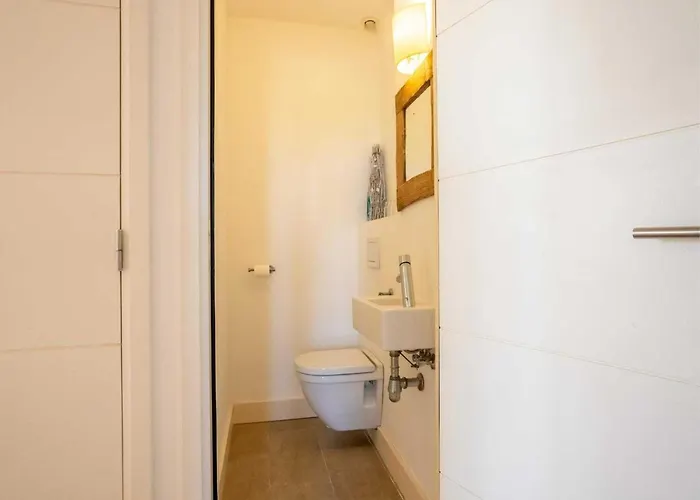 Apartment Charming A C House 2br 4p -