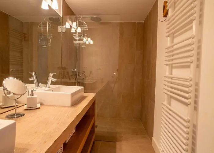 Charming A C House 2br 4p - Apartment *