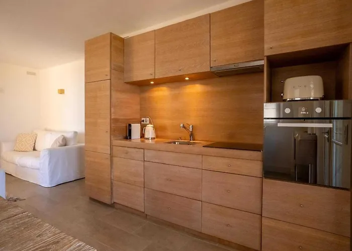 Apartman Charming A C House 2br 4p -