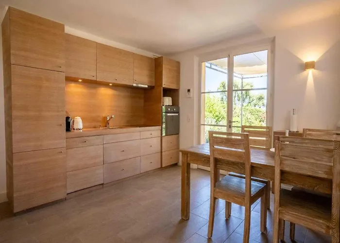 Charming A C House 2br 4p - Apartment